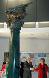Szili Katalin s Josep Borrell, az EP elnke leplezte le a szobrot. Fot: MTI
