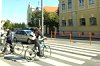 Tbla jelzi a vsrhelyi krforgalomban is:zebrn a biciklisnek is gyalogolnia kell. Fot: Frank Yvette