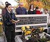 Elsőként névadójuk sírjánál tisztelegtek a kollégisták. Fotó: Vidovics Ferenc