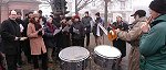 A Luther téren együtt énekelt a református Ifjúsági Kórus és az Új hajtás 102 katolikus közösség. Fotó: Vidovics Ferenc