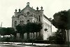 A Knábe Ignác tervezte mór stílusú zsinagóga 1868-72 között épült fel. Fotó: Szentesi Levéltár (1930 körül)