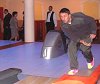 A Mozaik szerkesztője teszteli a bowlingpályát (vagy fordítva? :) Fotó: Dömsödi Teréz