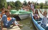 Az úszótáborosok csónakázhatnak is a Kurcán. Fotó: Segesvári Csaba