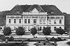 A Járásbíróság épülete Szilágyi Dezső 1925-ben kiadott lapján. Forrás: Szentesi Levéltár