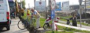 Offroad TESCO - kihívás előtt a kerékpáros bevásárlók. Fotó: Vidovics Ferenc