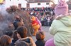Vidám sokaság állta körül a máglyát az ifjúsági parkban. Fotó: Bíró Dániel