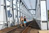 Személyvonat naponta tizenöt kel át a szentesi vasúti hídon, tehervonat viszont szinte soha. Néhány év múlva gyaloghíd lesz? Fotó: Tésik Attila
