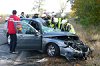 A Saab személyautó romjai a mentés után. Fotó: delmagyar.hu