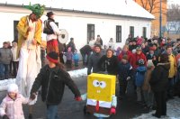 Hatalmas �rdekl�d�s k�s�rte Szentesen a t�l�z� mutatv�nyosok produkci�j�t.  Fot�: B�r� D�niel