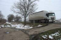 Tov�bb�p�tik Szentesen a 45-�s f��t melletti ker�kp�rutat. A szerz� felv�tele