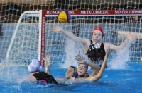 V�dekez�s a v�rs�rhelyi meccsen... Fot�: Schmidt Andrea