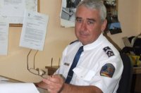 A munka 90 sz�zal�ka az irod�ban zajlik – mondja Szab� Sz�cs Imre. A szerz� felv�tele