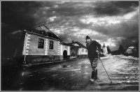 A ki�ll�t�son l�that� Tordai Ede Marosv�s�rhely c�m� k�pe is. 