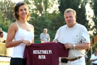 Keszthelyi Ritát Molnár Zoltán elnök is szívélyesen fogadta a Hungerit-MetalCom Szentesnél. Fotó: Schmidt Andrea