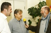 Bad�r S�ndor �s �tit�rsa, K�v�ry Barna a m�dia k�rd�seire is k�szs�ggel besz�lt az utaz�sr�l. Fot�: Nagy Istv�n 