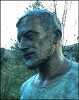 Dr. Tari Gábor (1936–2000) sebész főorvos szobra a Kórház parkjában Lantos Györgyi és Máté István alkotása.
