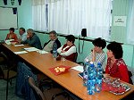 Horv�th Istv�n h�znagy �s neje M�rti, mellett�k Garai Ferencn� Kata �s Molbeln� Bacsa �va